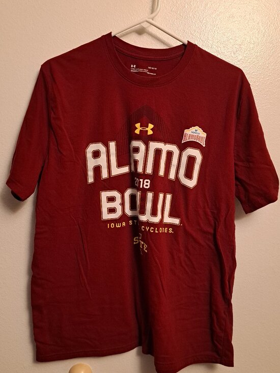 Under Armour Other - Under Armour Iowa State Cyclones 2018 Valero Alamo Bowl Loose Heatgear T-Shirt